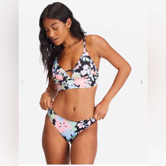 Billabong Other - NWOT Billabong reversible bikini XXL